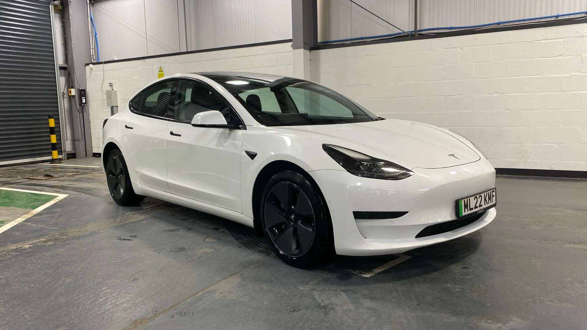 A 2022 TESLA MODEL 3 RWD Auto A 2022 TESLA MODEL 3 RWD Auto