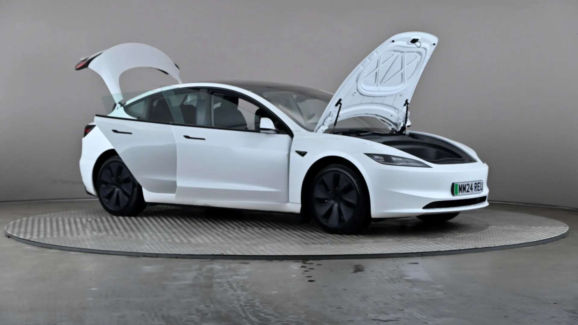 2024 TESLA MODEL 3 2024 TESLA MODEL 3