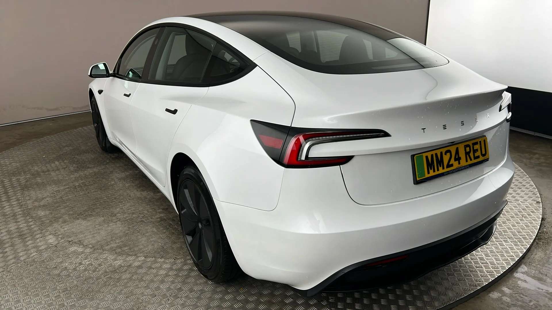 2024 TESLA MODEL 3 2024 TESLA MODEL 3