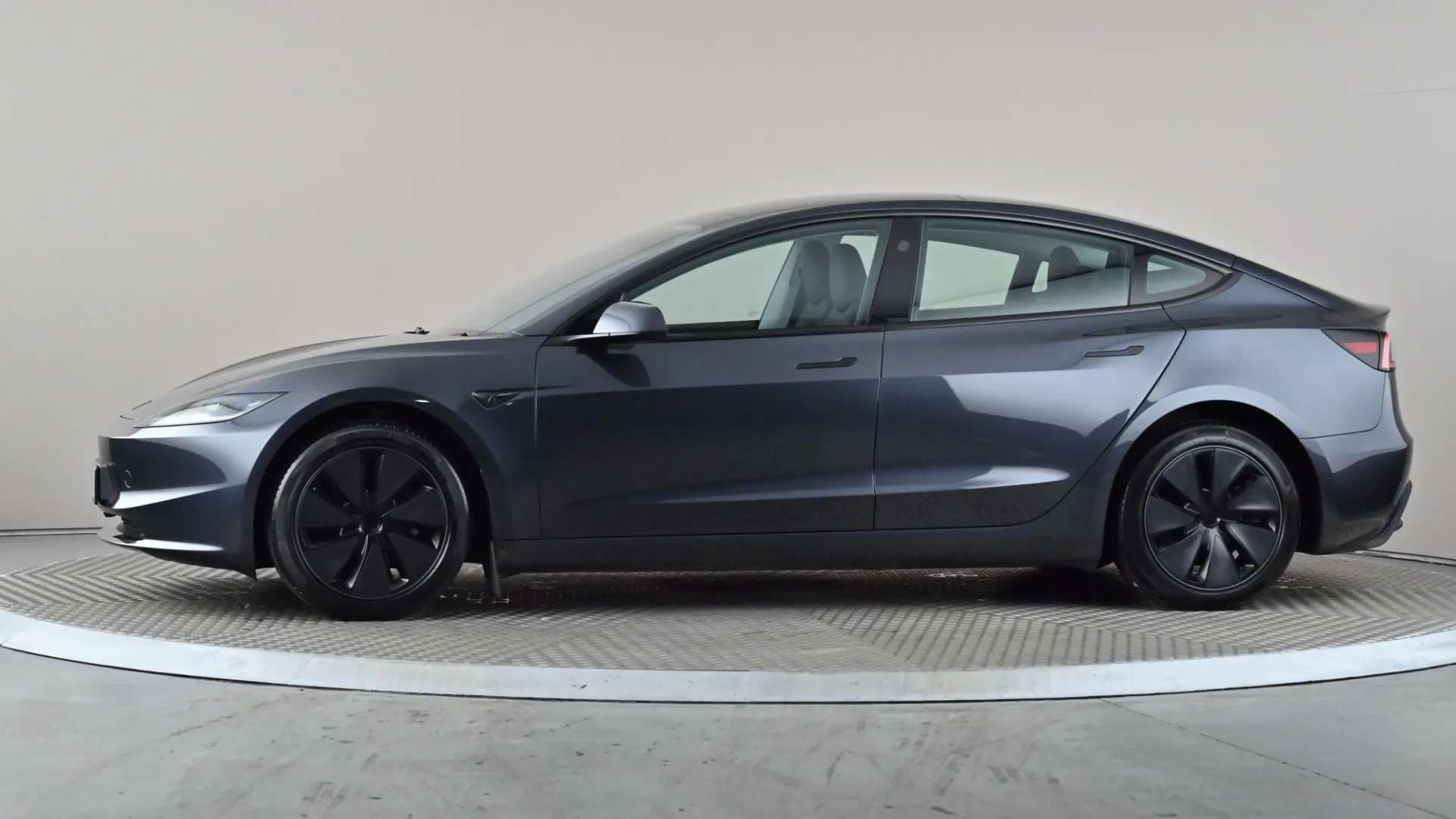 A 2025 TESLA MODEL 3 RWD Auto A 2025 TESLA MODEL 3 RWD Auto