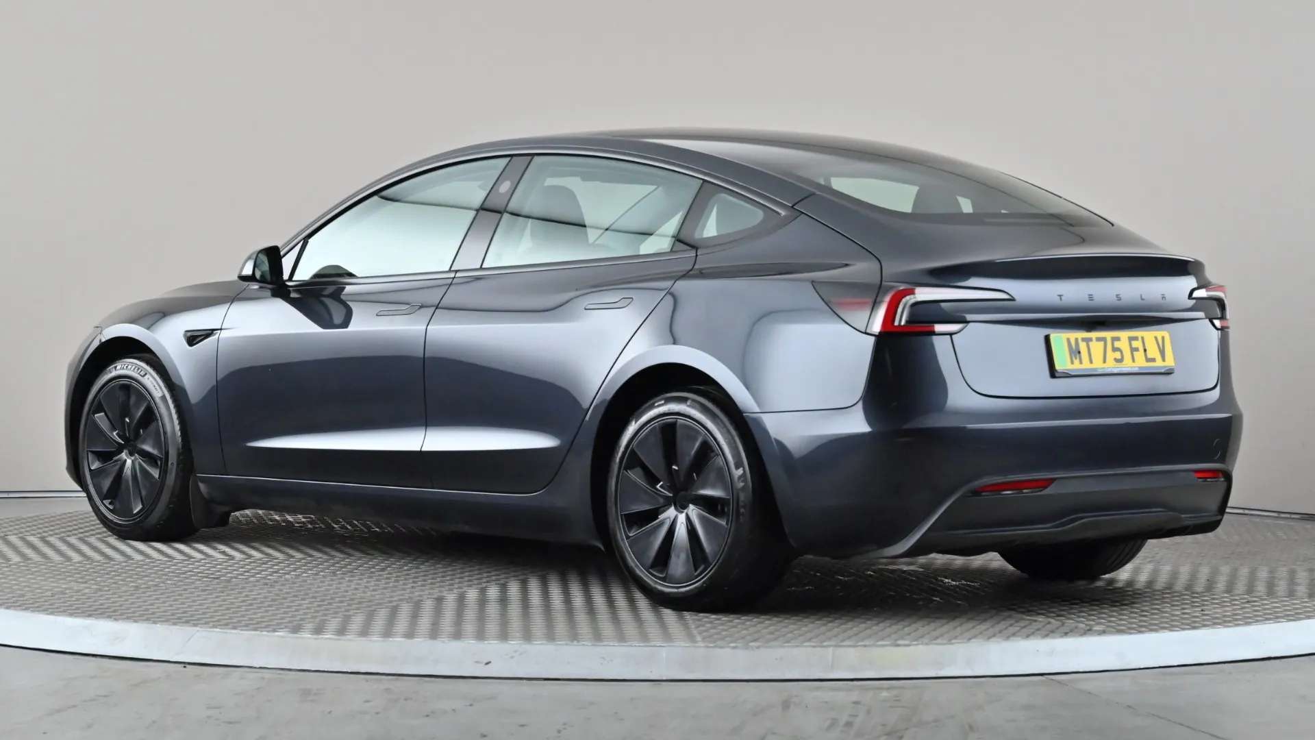 A 2025 TESLA MODEL 3 RWD Auto A 2025 TESLA MODEL 3 RWD Auto
