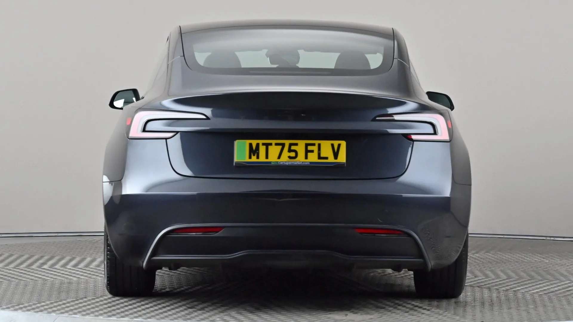 2025 TESLA MODEL 3 2025 TESLA MODEL 3
