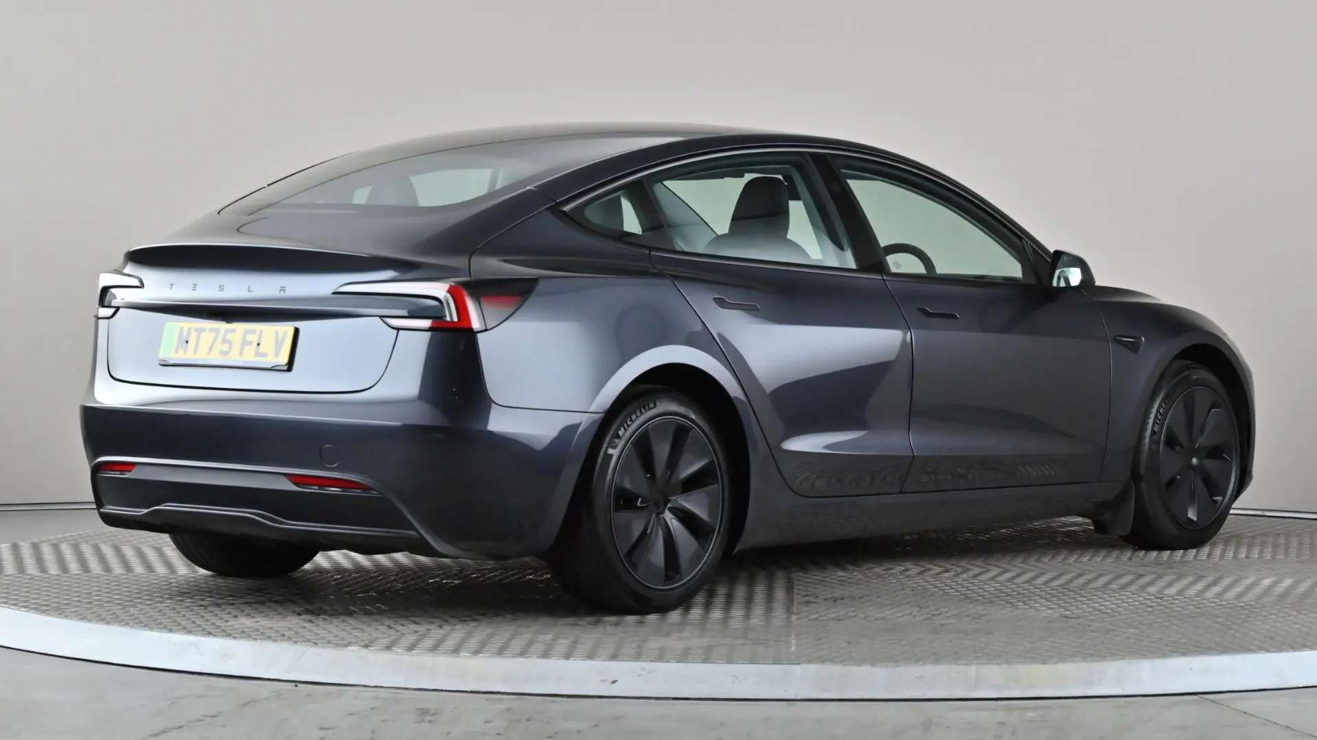 2025 TESLA MODEL 3 2025 TESLA MODEL 3