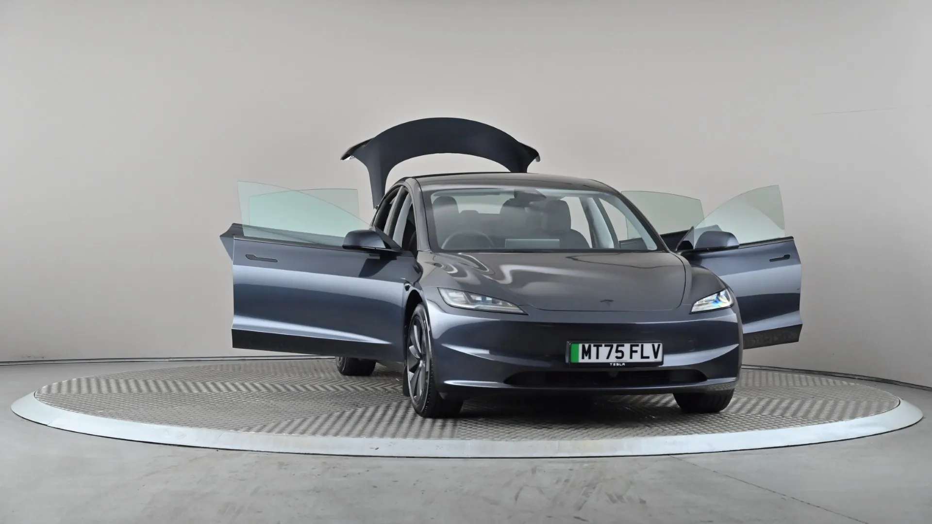 2025 TESLA MODEL 3 2025 TESLA MODEL 3