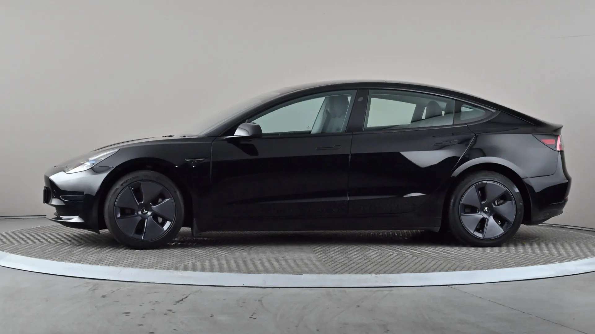 A 2022 TESLA MODEL 3 RWD Auto A 2022 TESLA MODEL 3 RWD Auto