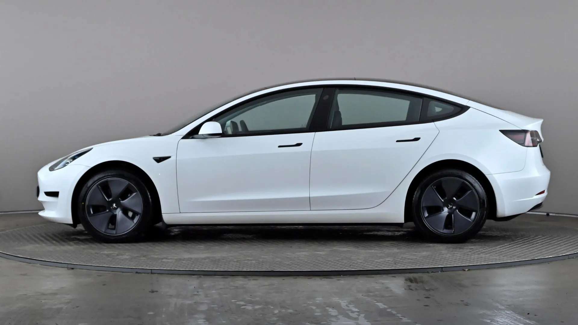 A 2022 TESLA MODEL 3 RWD Auto A 2022 TESLA MODEL 3 RWD Auto