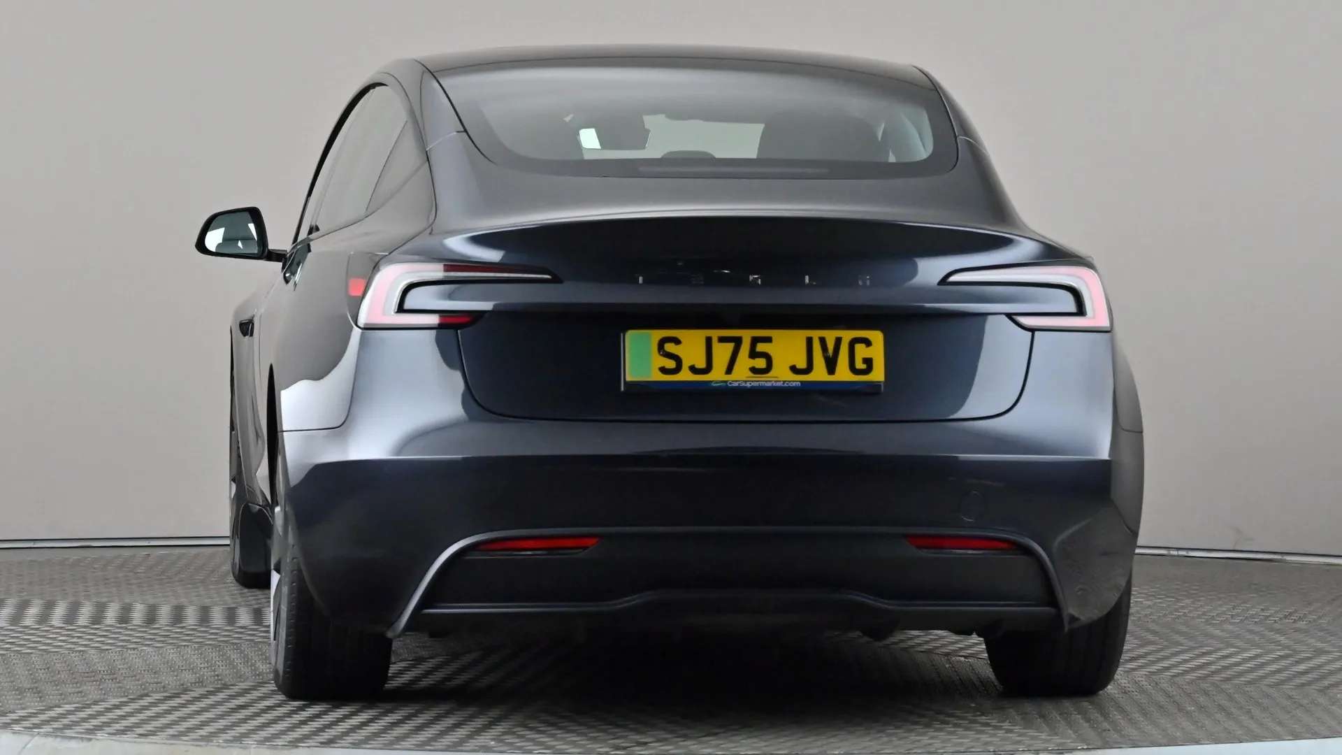 2025 TESLA MODEL 3 2025 TESLA MODEL 3