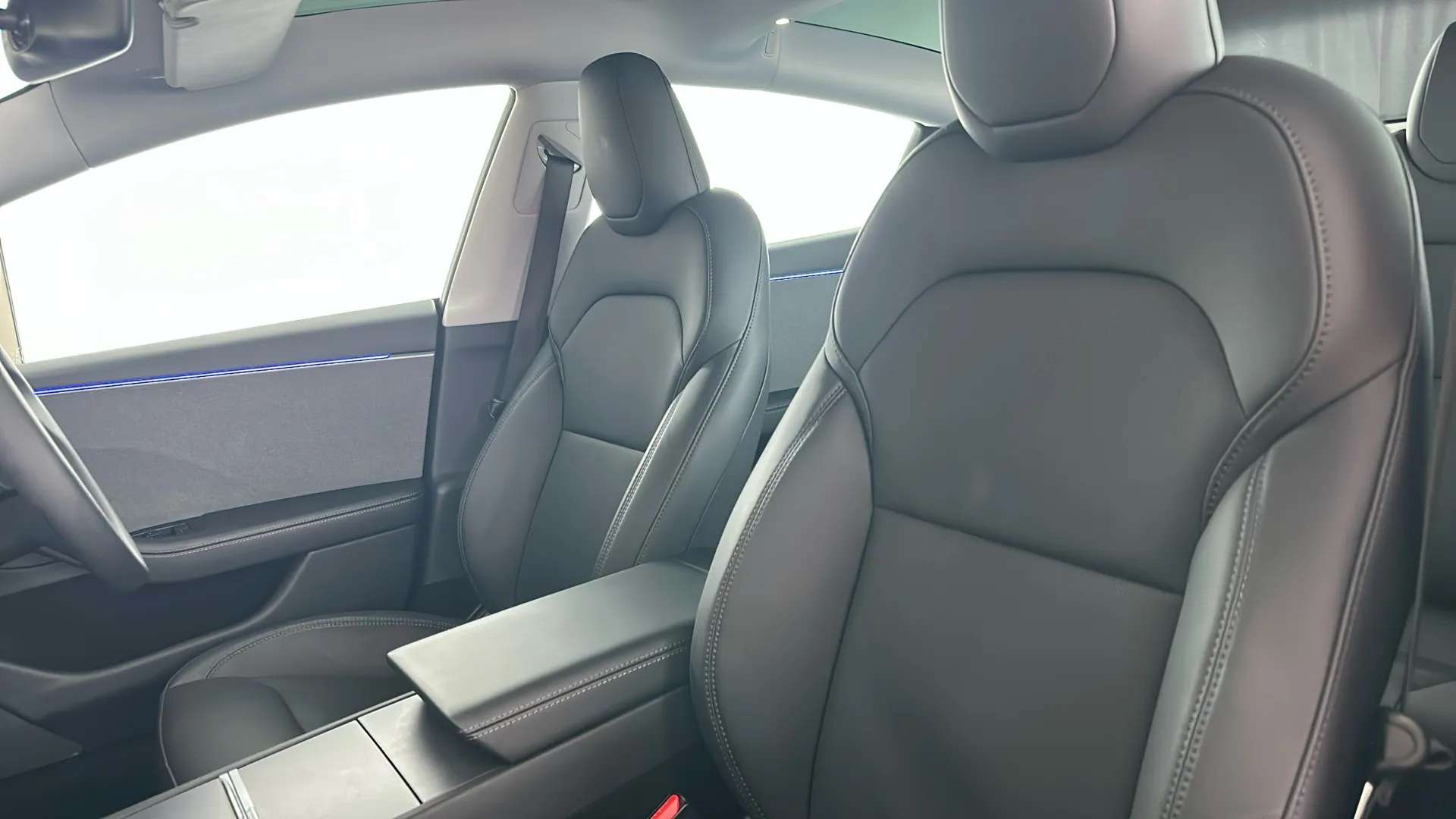 2025 TESLA MODEL 3 2025 TESLA MODEL 3