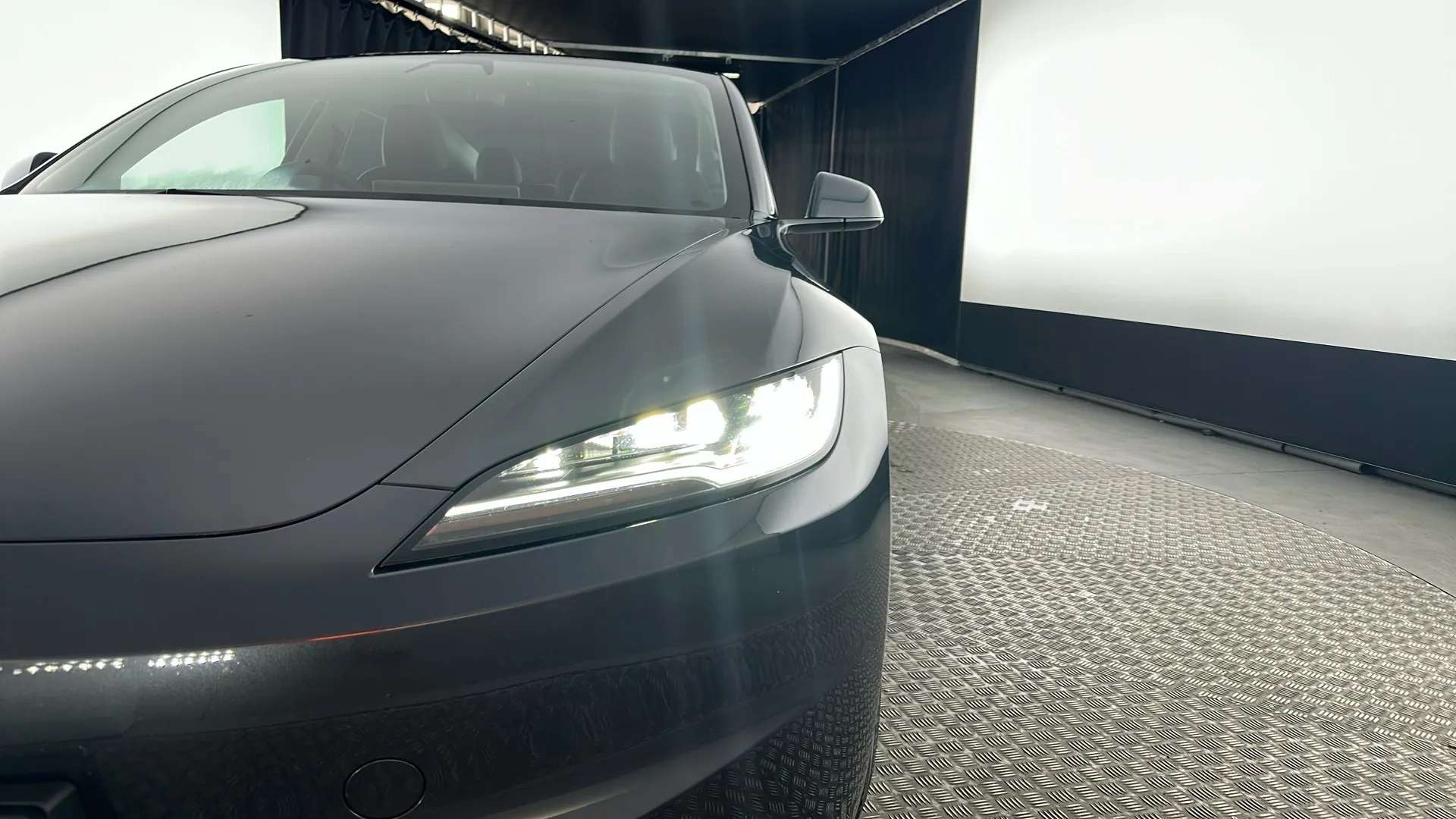 2025 TESLA MODEL 3 2025 TESLA MODEL 3