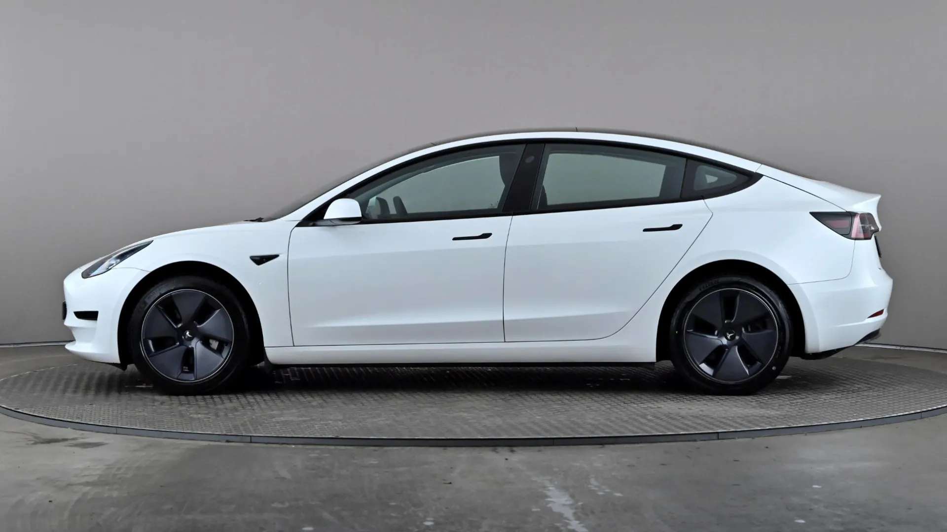 A 2022 TESLA MODEL 3 RWD Auto A 2022 TESLA MODEL 3 RWD Auto