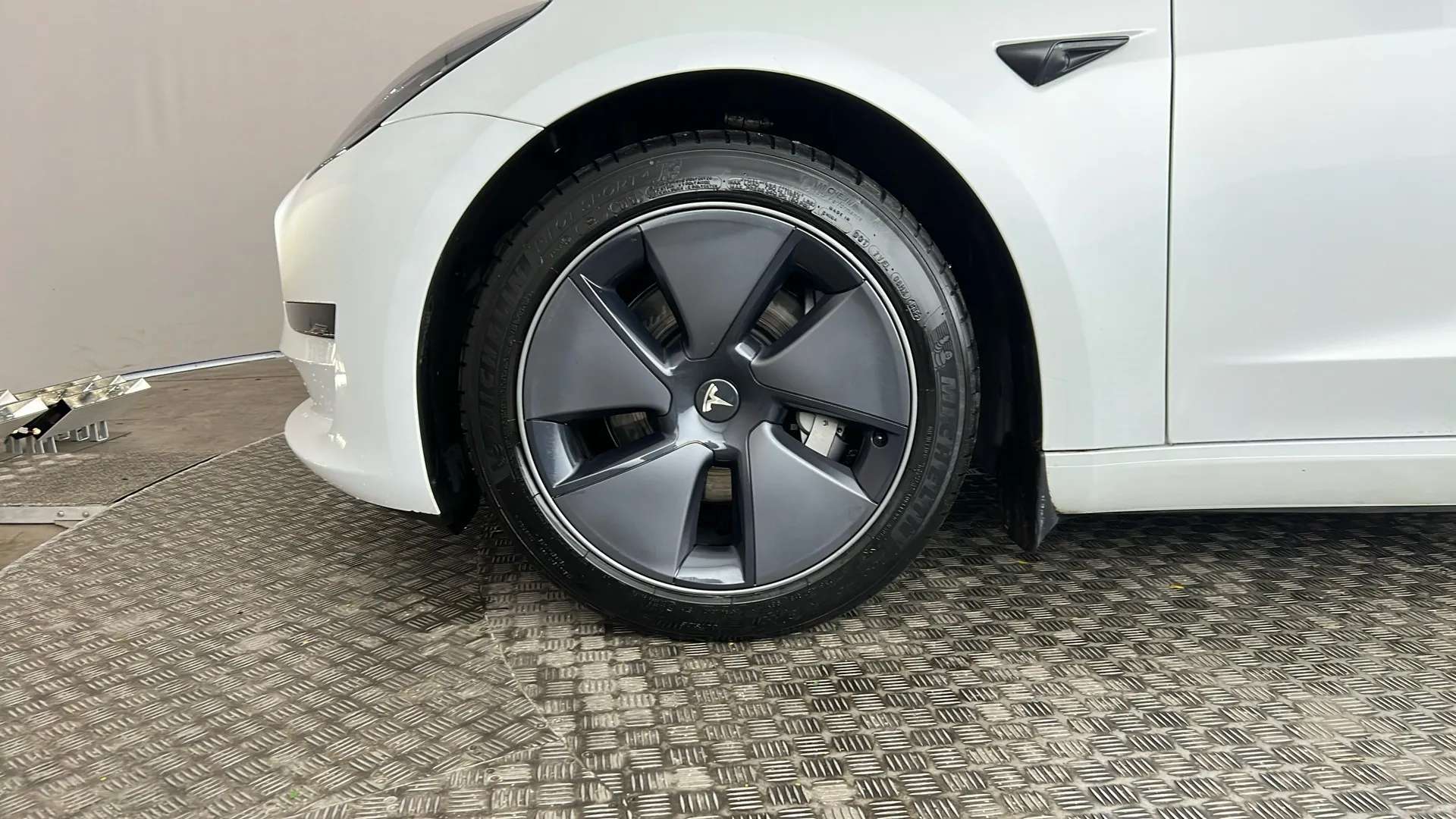 2022 TESLA MODEL 3 2022 TESLA MODEL 3