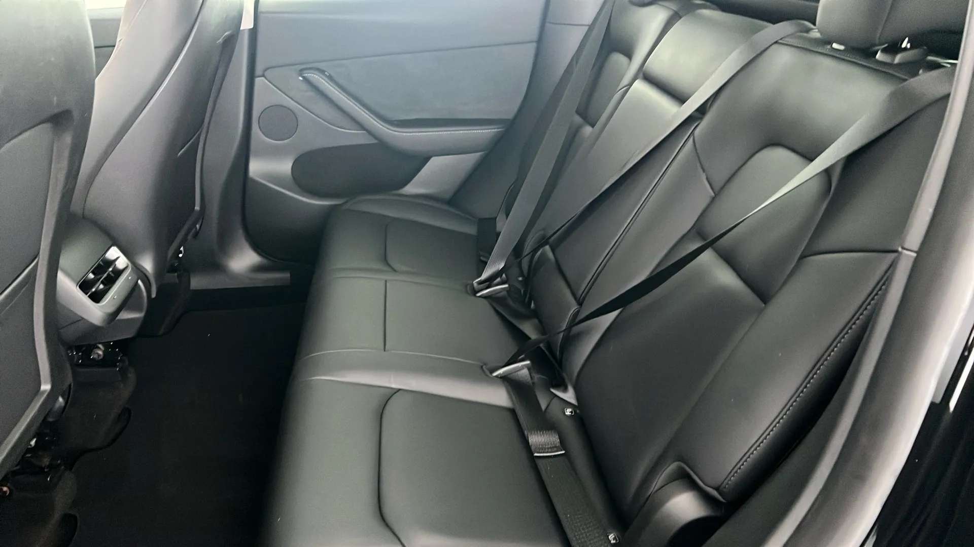 2023 TESLA MODEL Y 2023 TESLA MODEL Y