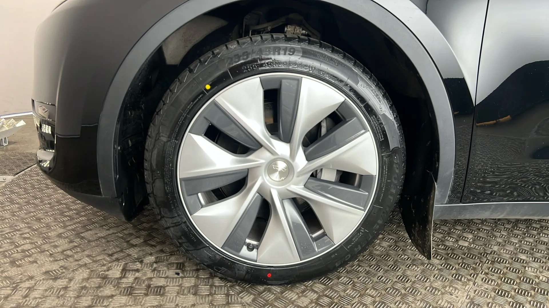 2023 TESLA MODEL Y 2023 TESLA MODEL Y