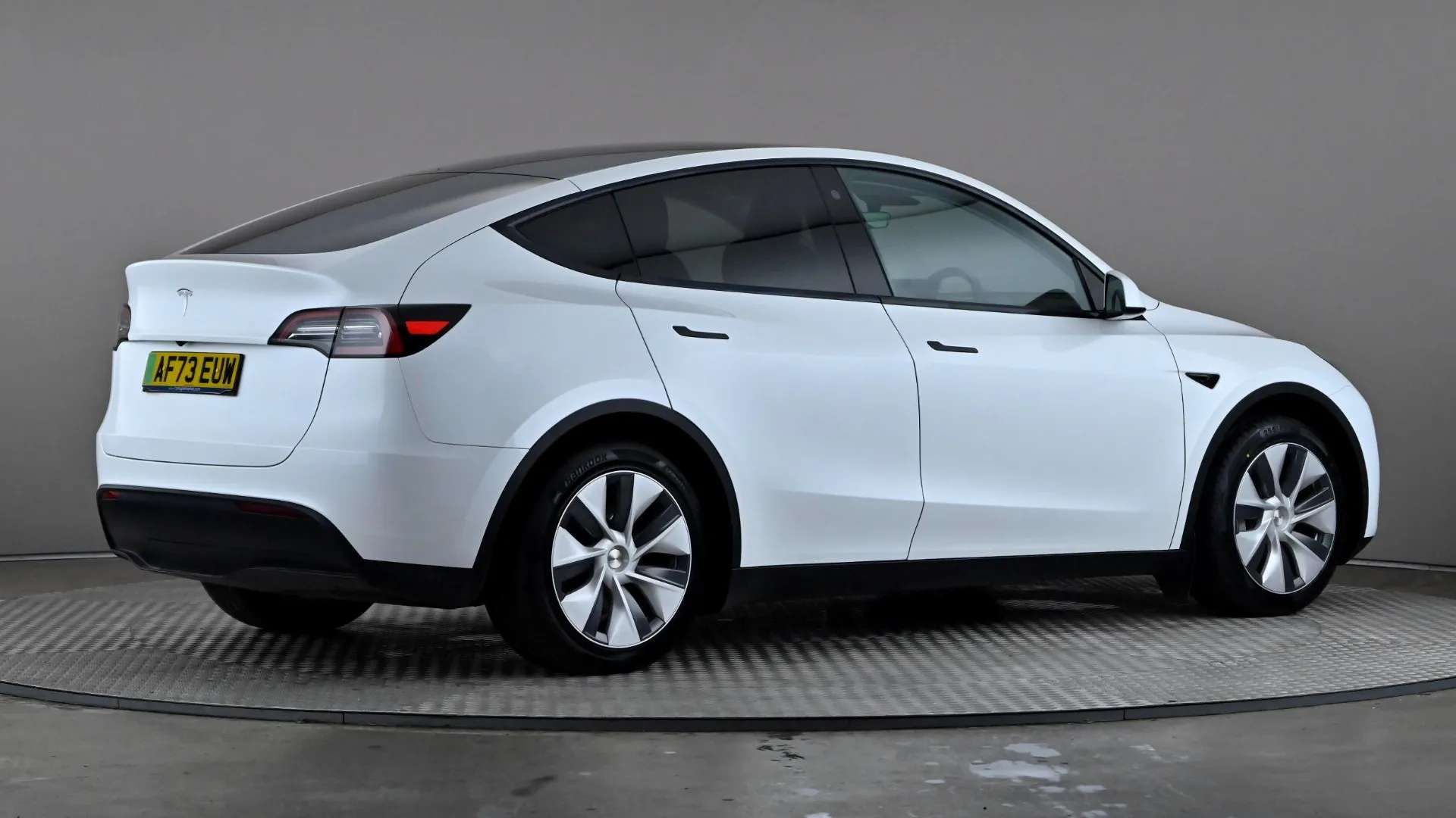 2023 TESLA MODEL Y 2023 TESLA MODEL Y