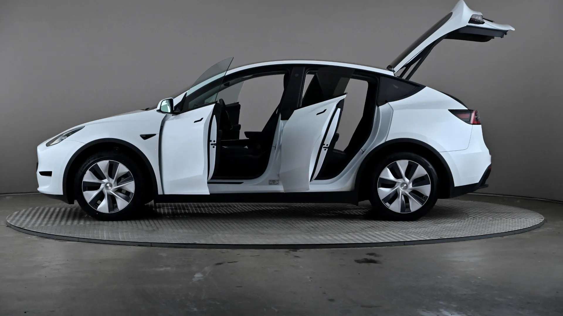 2023 TESLA MODEL Y 2023 TESLA MODEL Y