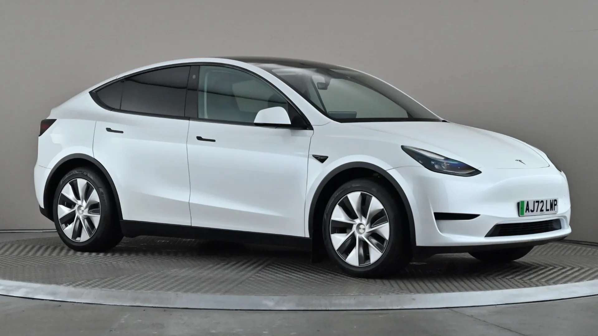 A 2022 TESLA MODEL Y RWD Auto A 2022 TESLA MODEL Y RWD Auto