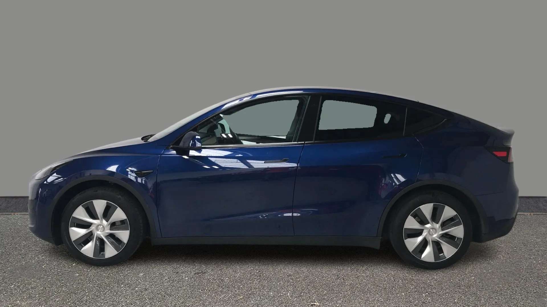 A 2023 TESLA MODEL Y RWD Auto A 2023 TESLA MODEL Y RWD Auto