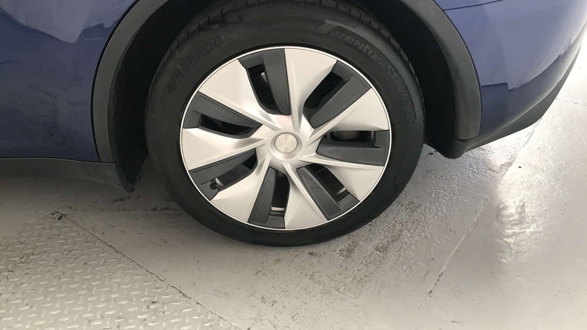 2023 TESLA MODEL Y 2023 TESLA MODEL Y