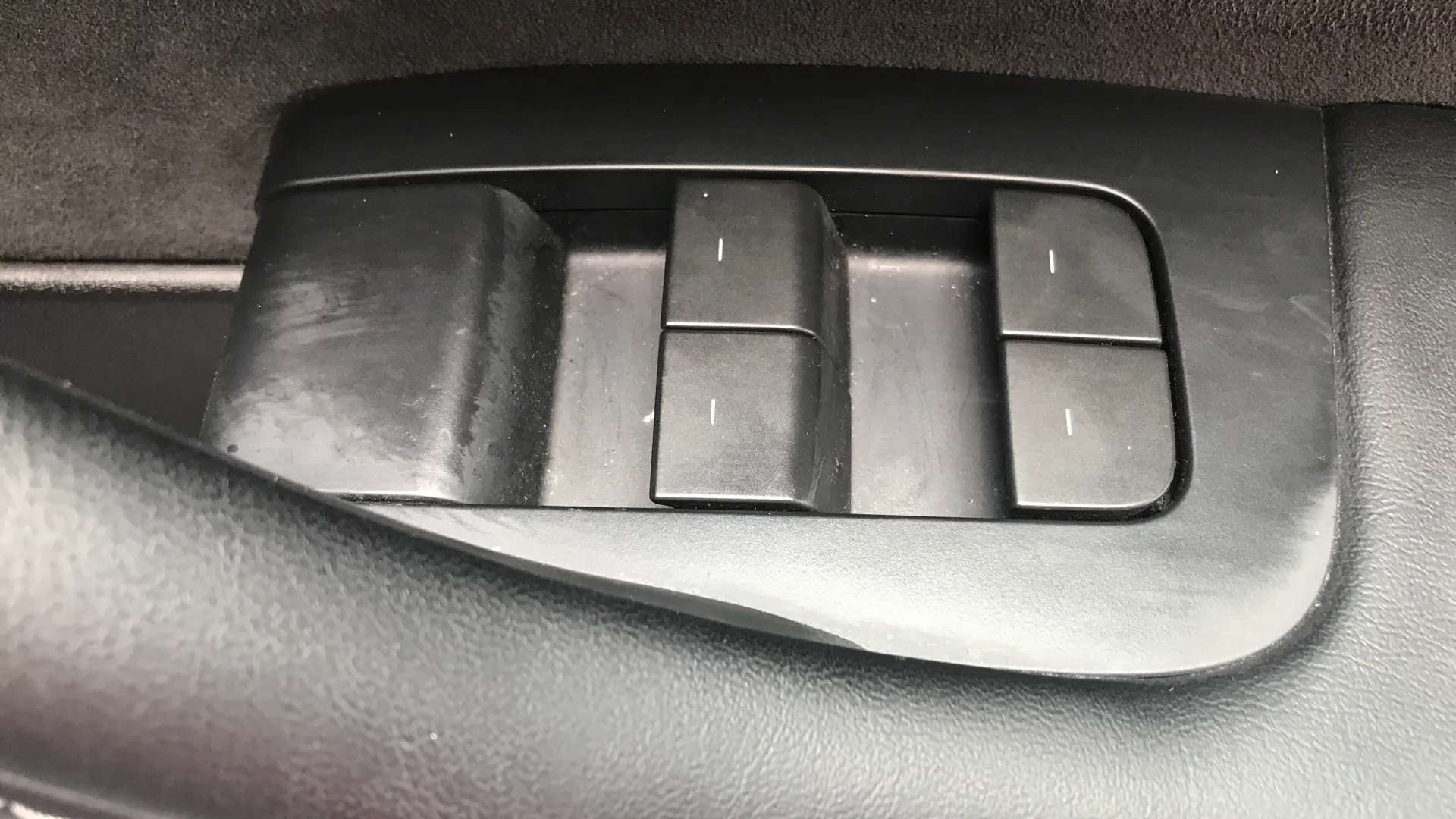 2023 TESLA MODEL Y 2023 TESLA MODEL Y