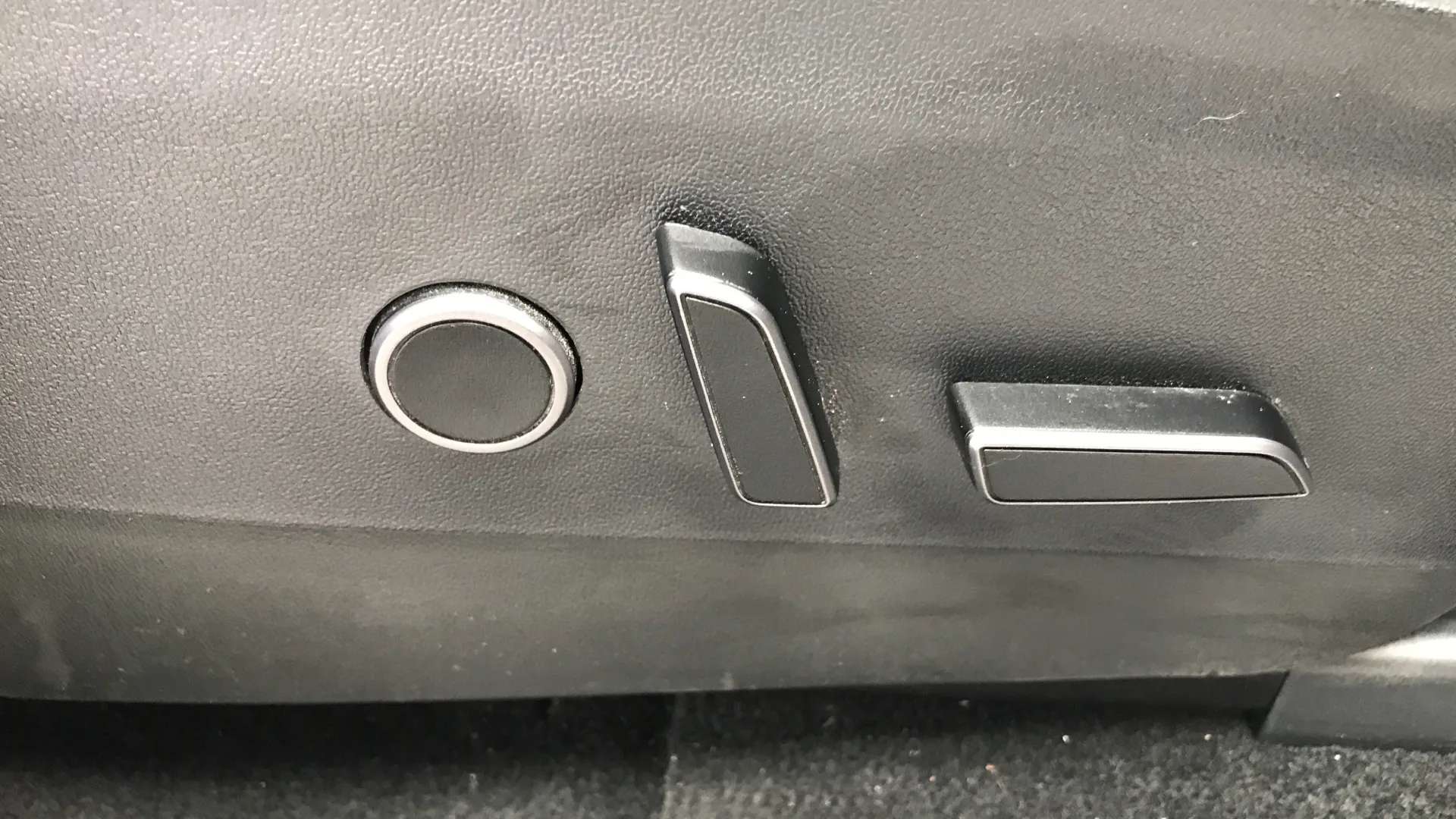 2023 TESLA MODEL Y 2023 TESLA MODEL Y