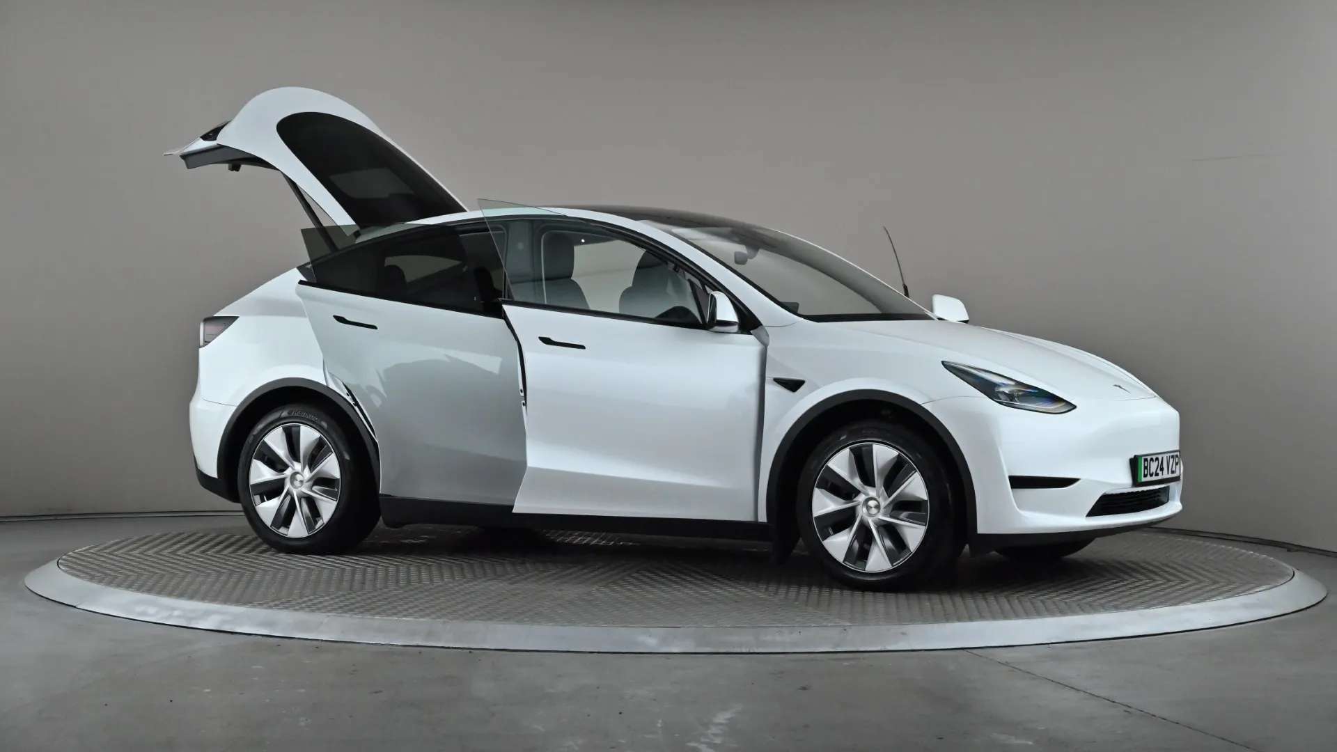 2024 TESLA MODEL Y 2024 TESLA MODEL Y