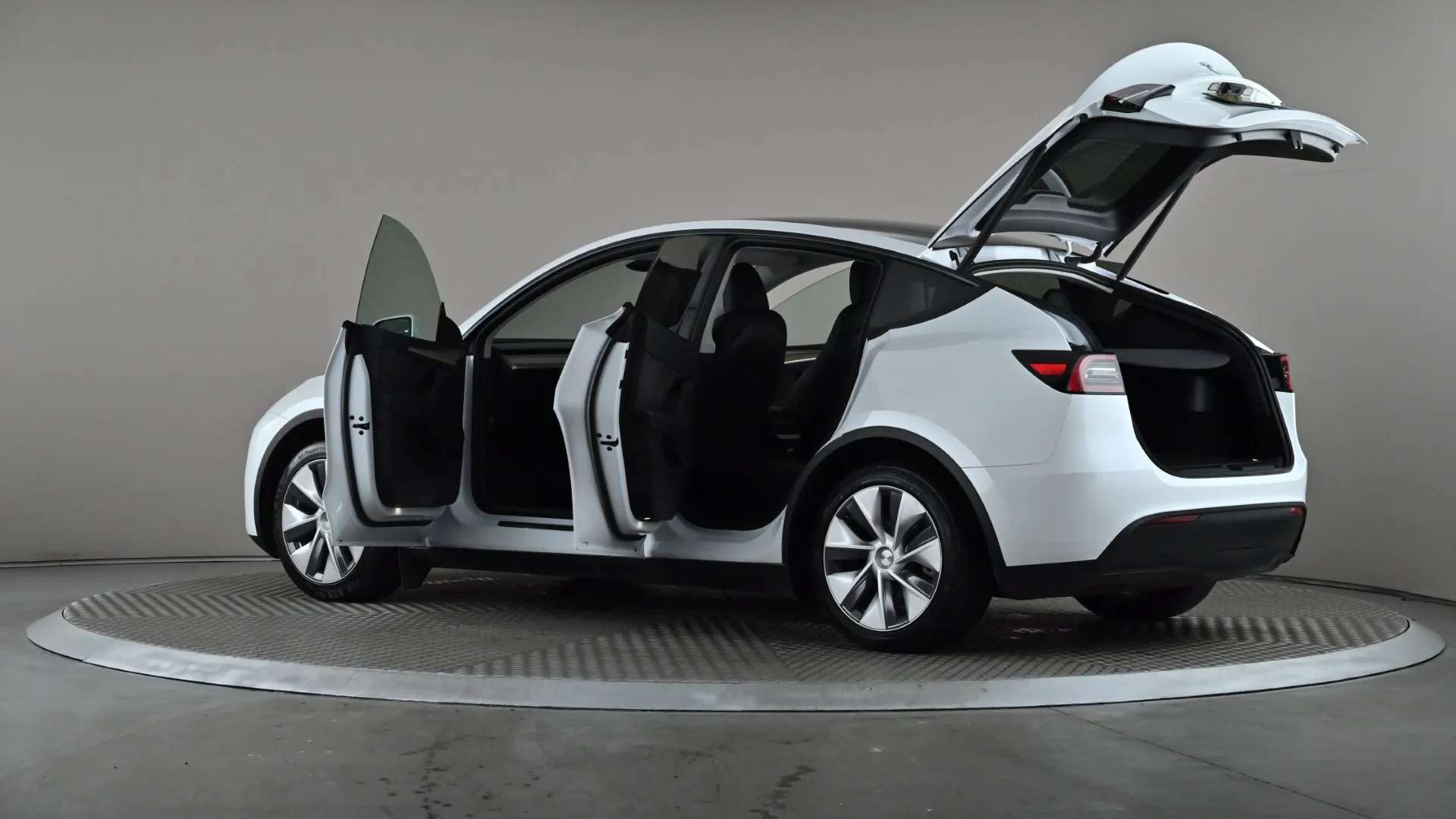 2024 TESLA MODEL Y 2024 TESLA MODEL Y