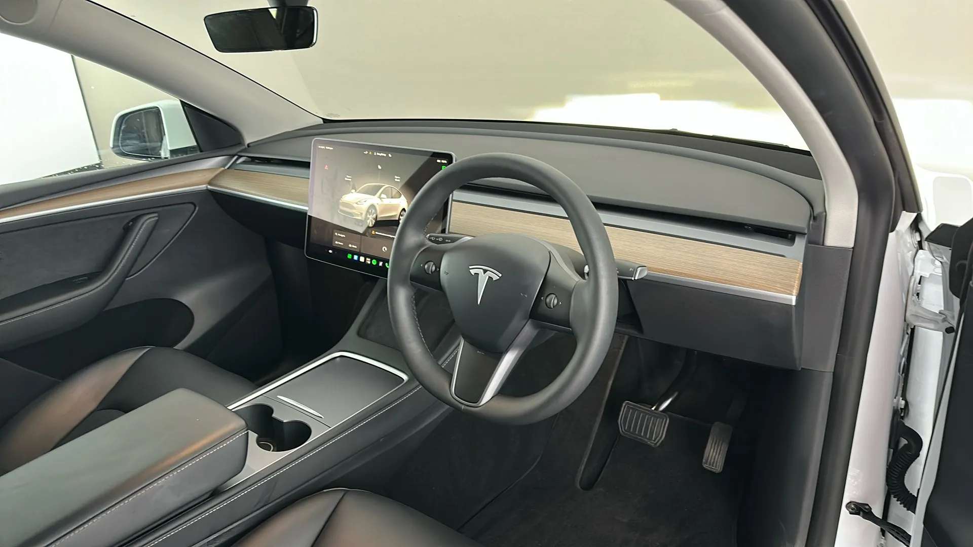 2024 TESLA MODEL Y 2024 TESLA MODEL Y