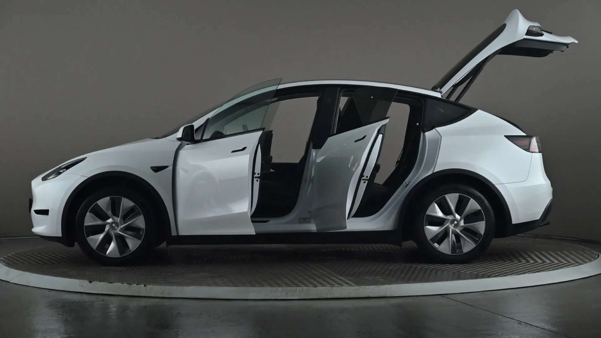 2024 TESLA MODEL Y 2024 TESLA MODEL Y