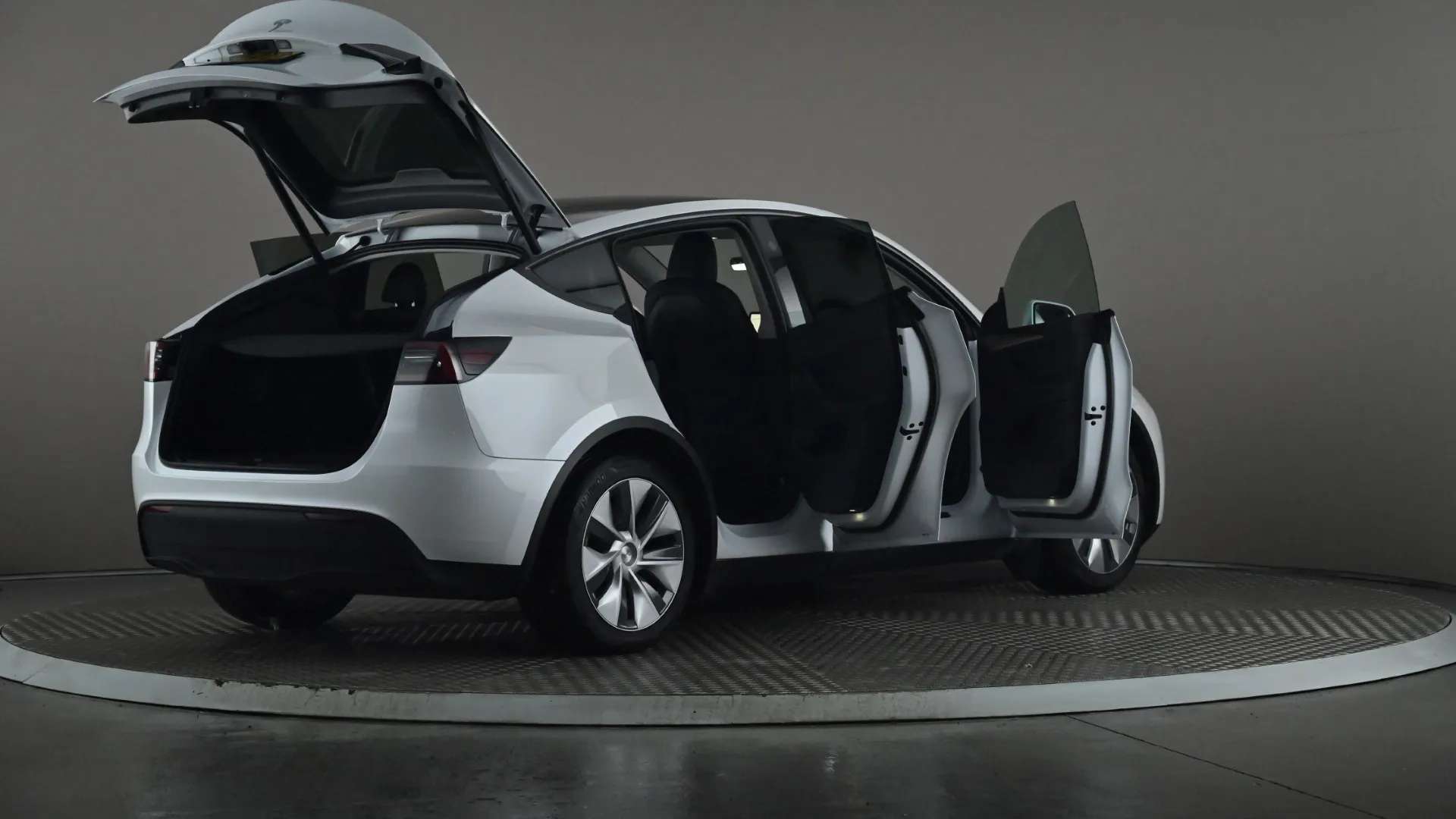 2024 TESLA MODEL Y 2024 TESLA MODEL Y