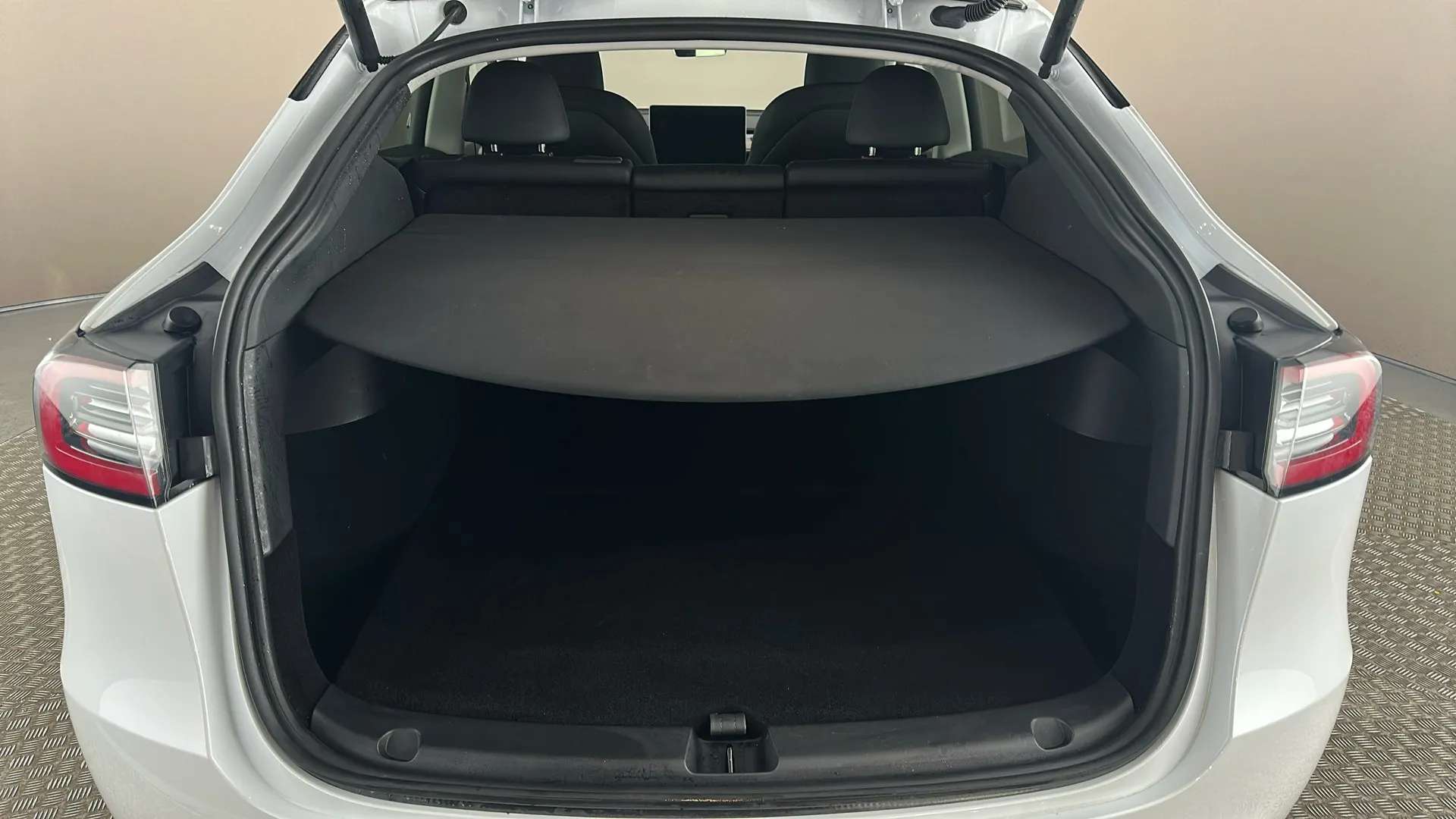 2024 TESLA MODEL Y 2024 TESLA MODEL Y