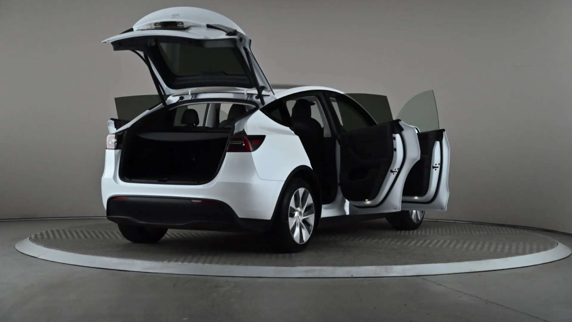 2024 TESLA MODEL Y 2024 TESLA MODEL Y