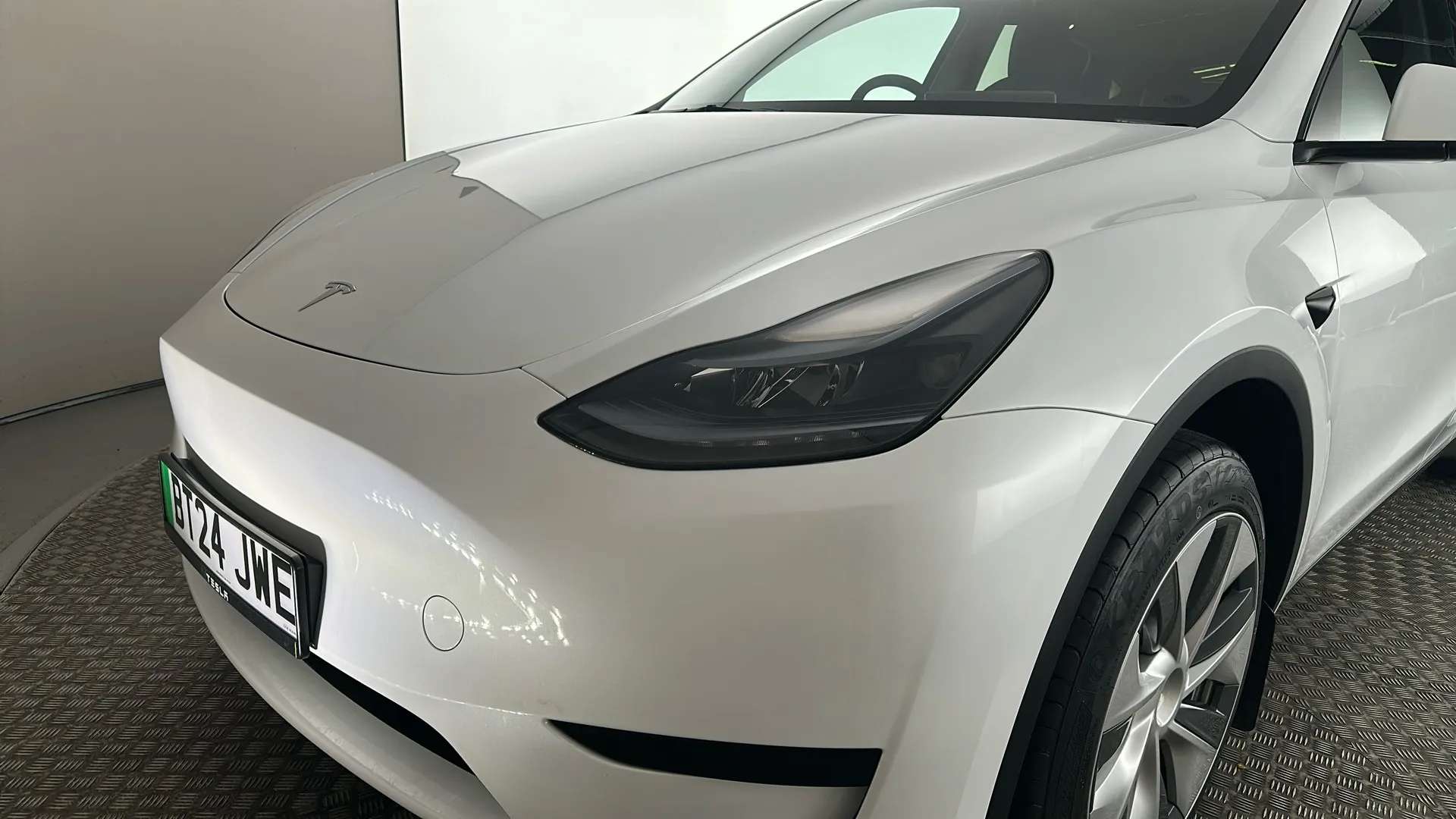 2024 TESLA MODEL Y 2024 TESLA MODEL Y