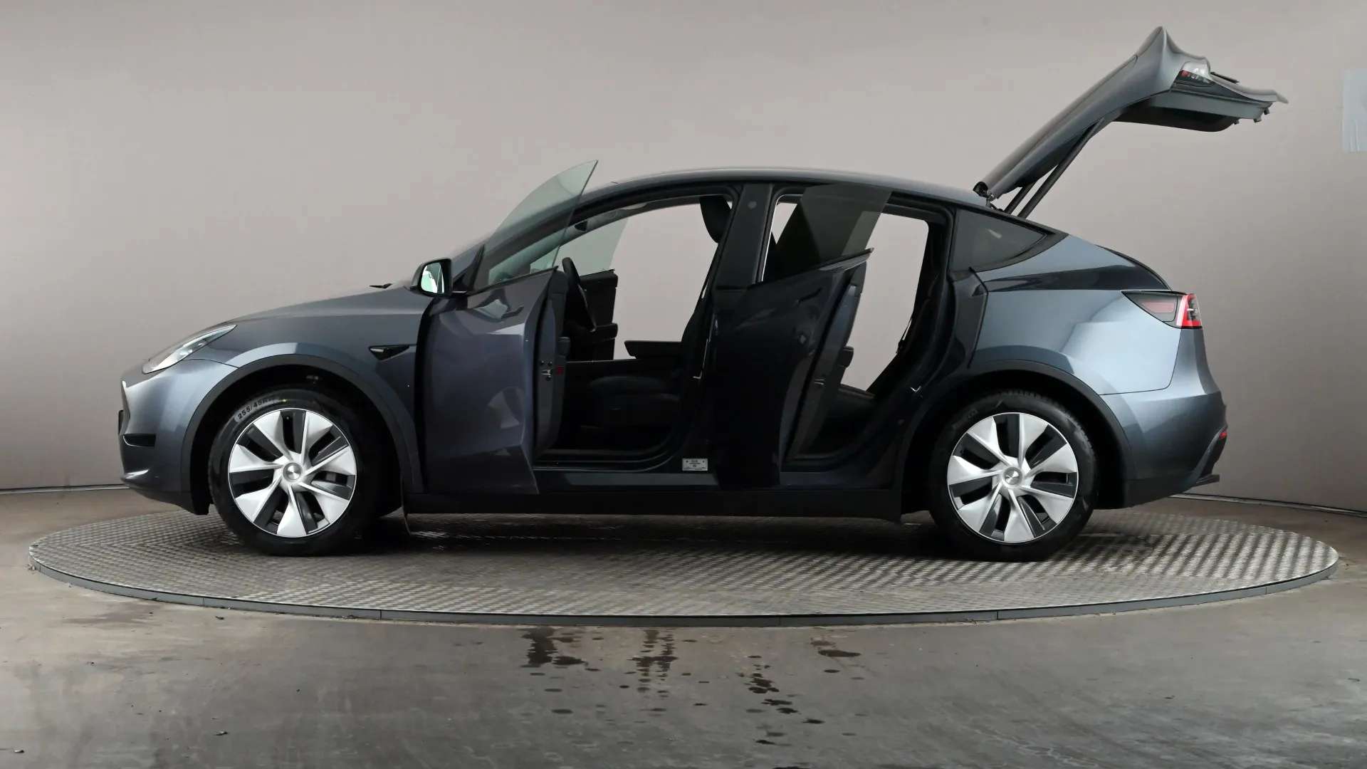 2023 TESLA MODEL Y 2023 TESLA MODEL Y