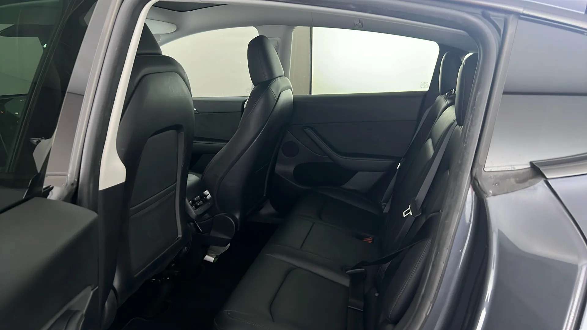 2023 TESLA MODEL Y 2023 TESLA MODEL Y