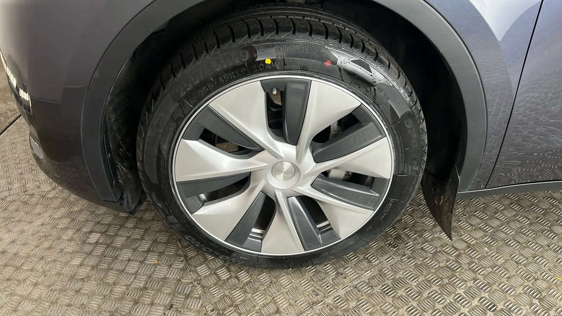 2023 TESLA MODEL Y 2023 TESLA MODEL Y