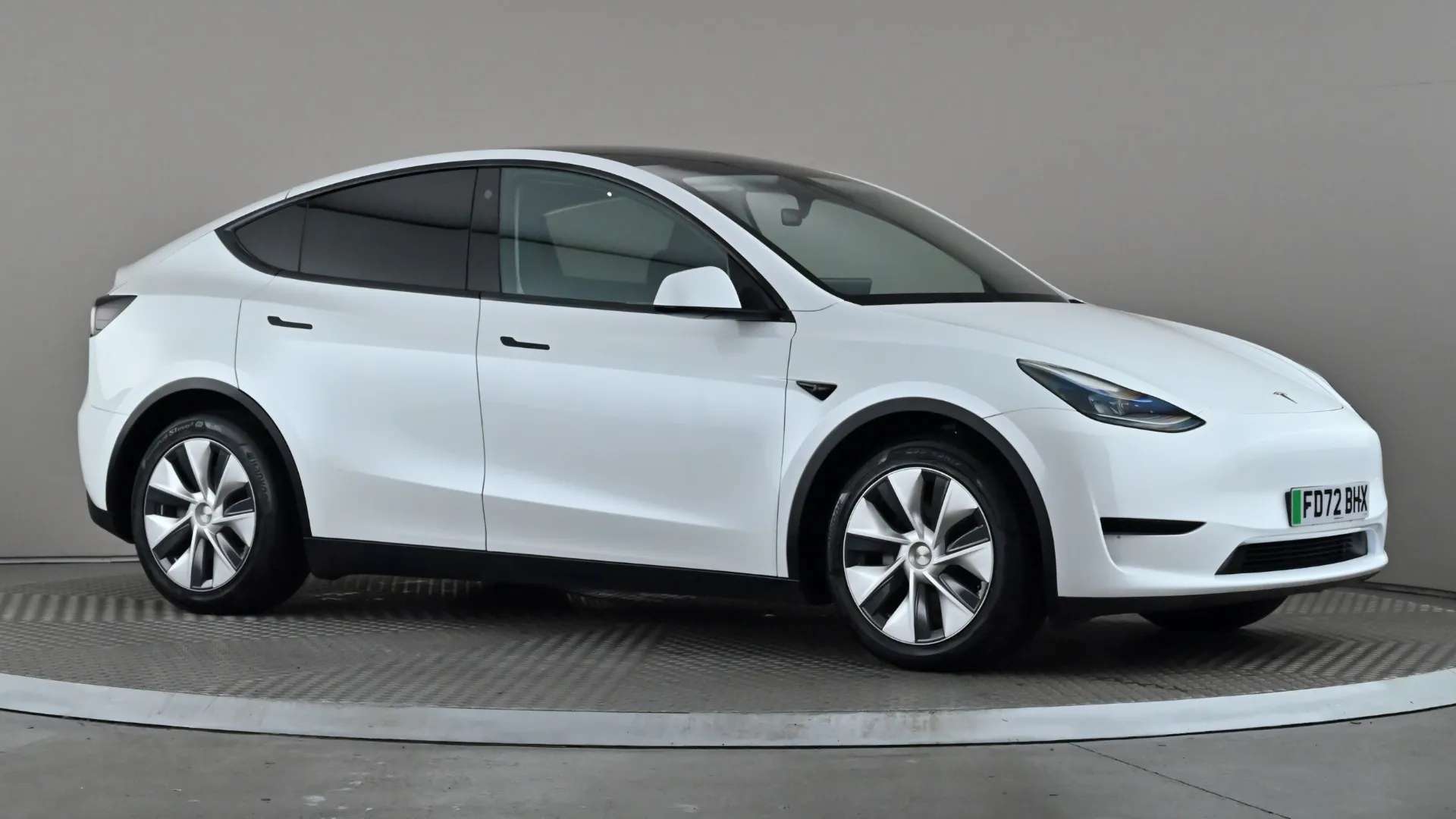 A 2022 TESLA MODEL Y RWD Auto A 2022 TESLA MODEL Y RWD Auto