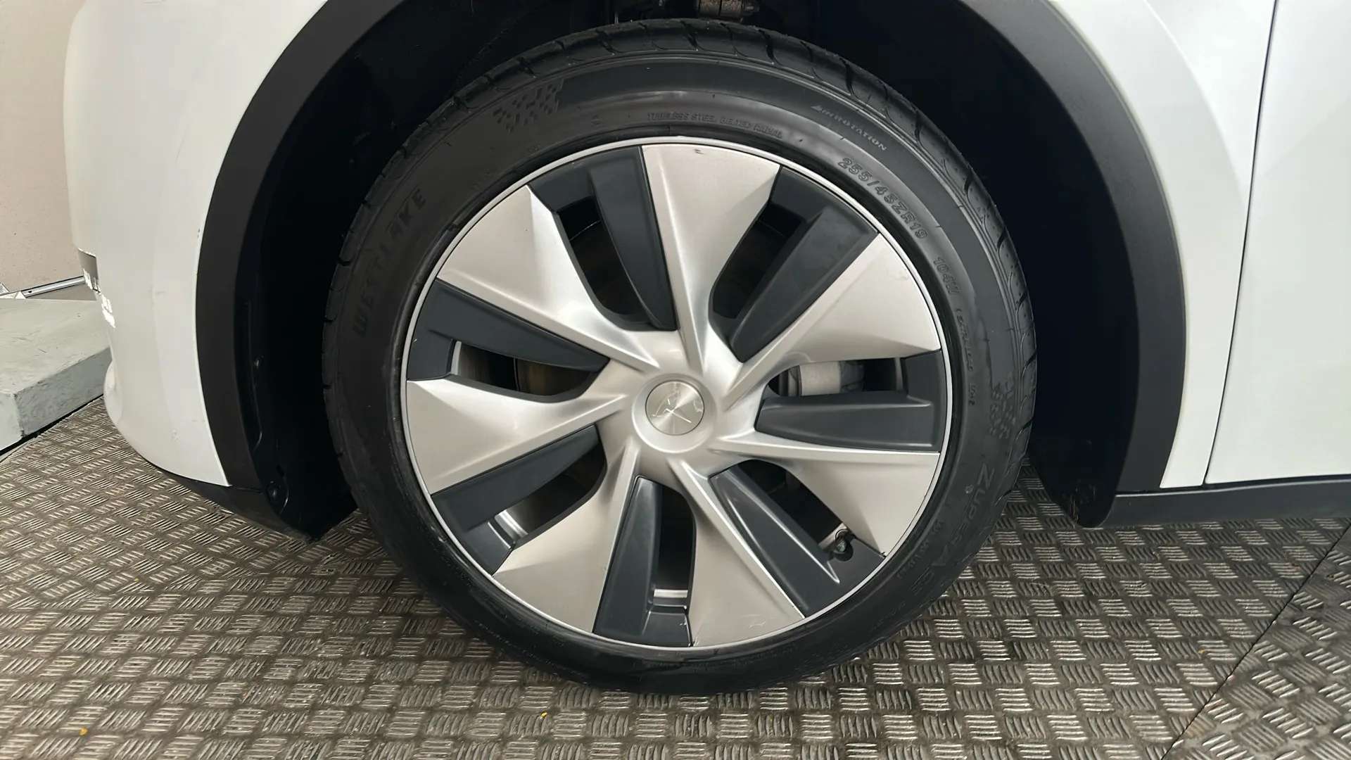 2022 TESLA MODEL Y 2022 TESLA MODEL Y