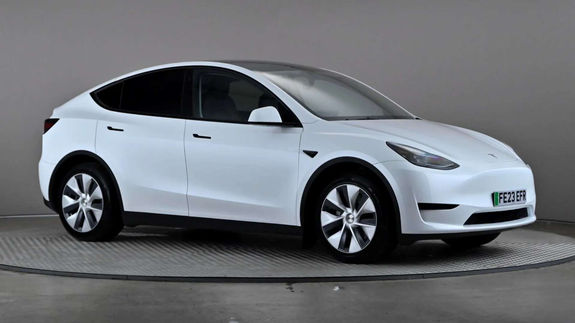 A 2023 TESLA MODEL Y RWD Auto A 2023 TESLA MODEL Y RWD Auto