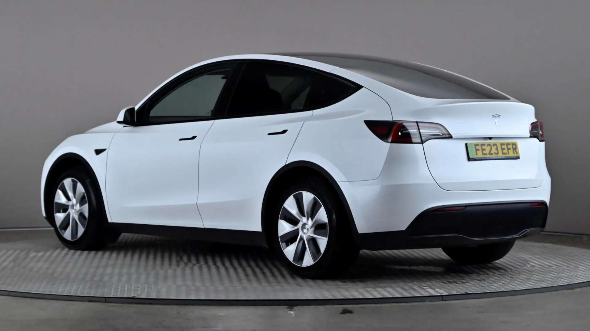 A 2023 TESLA MODEL Y RWD Auto A 2023 TESLA MODEL Y RWD Auto
