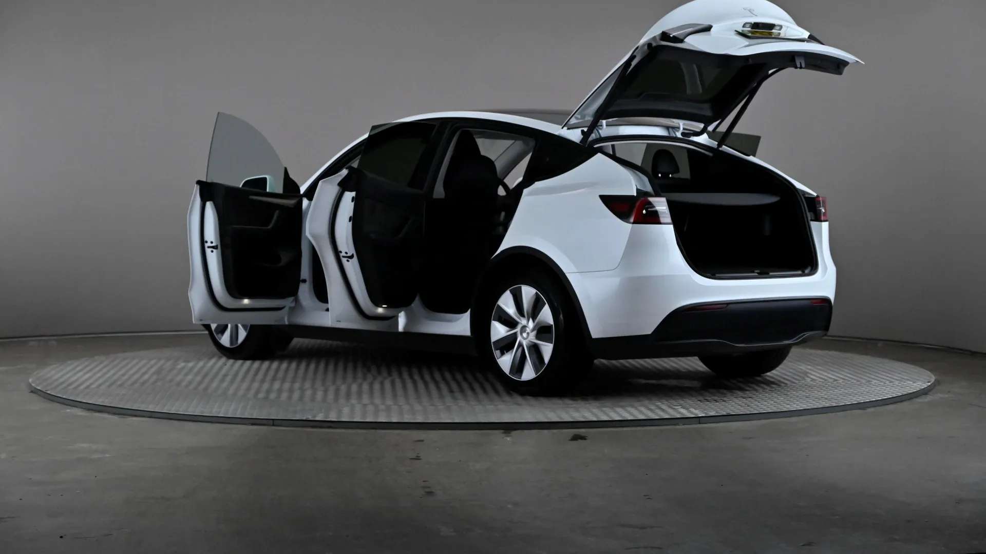 2023 TESLA MODEL Y 2023 TESLA MODEL Y