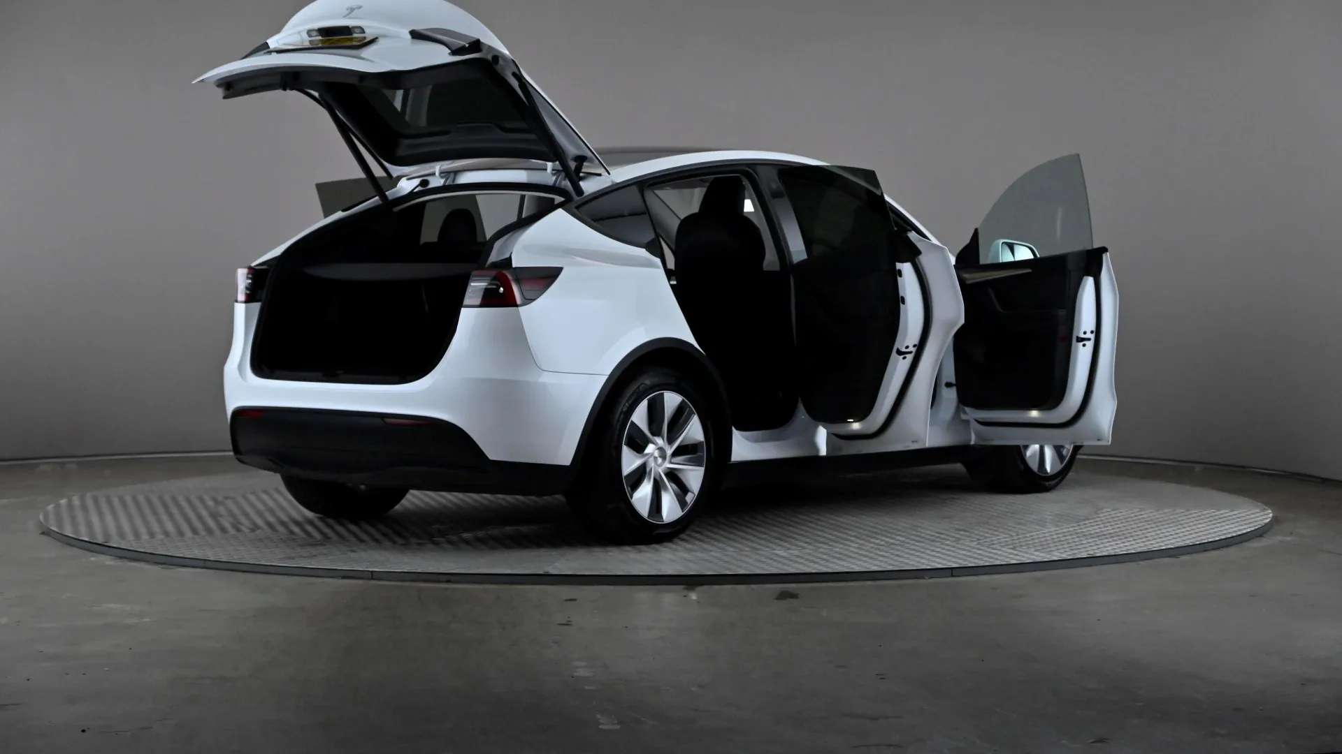 2023 TESLA MODEL Y 2023 TESLA MODEL Y