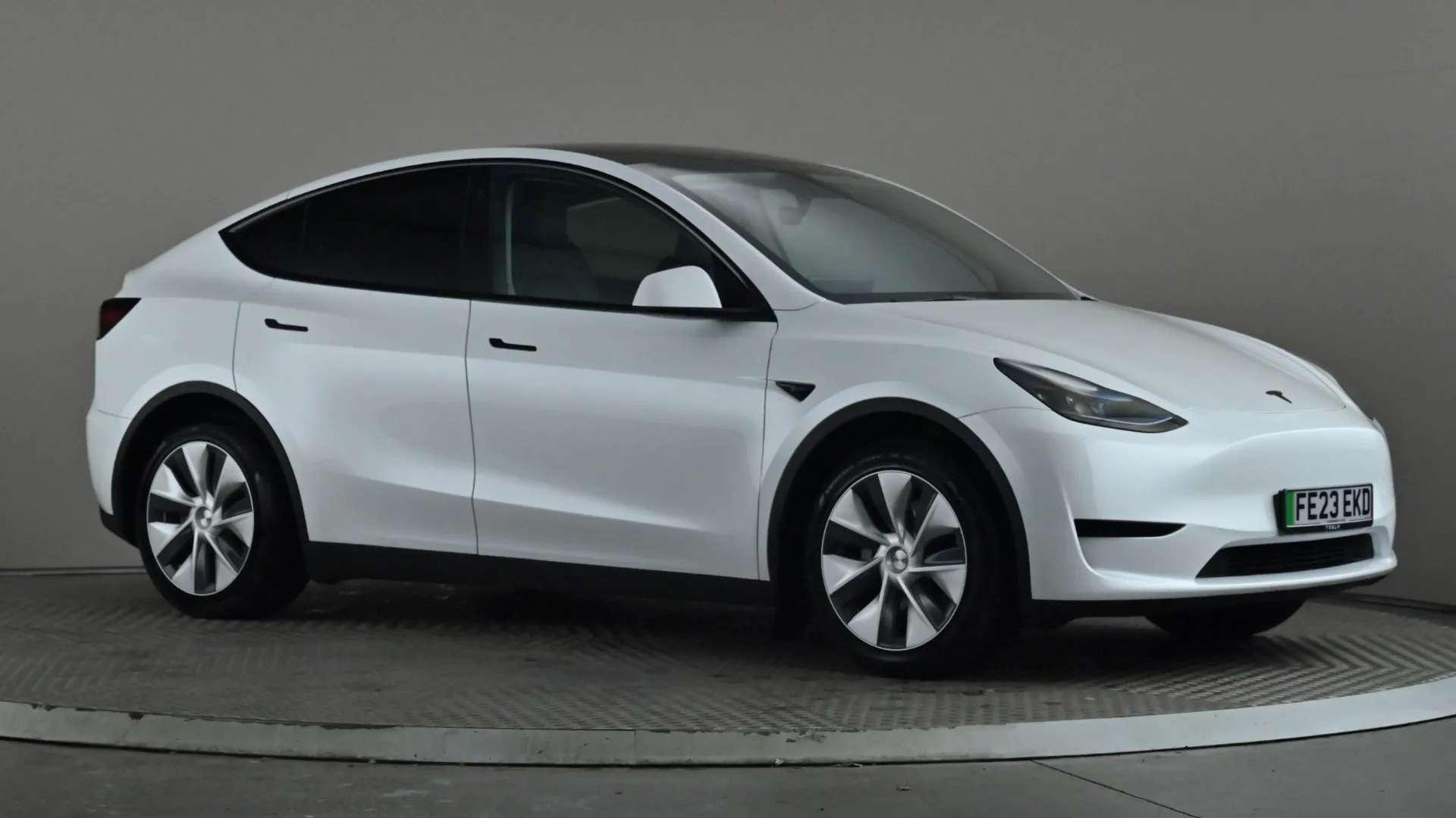 A 2023 TESLA MODEL Y RWD Auto A 2023 TESLA MODEL Y RWD Auto