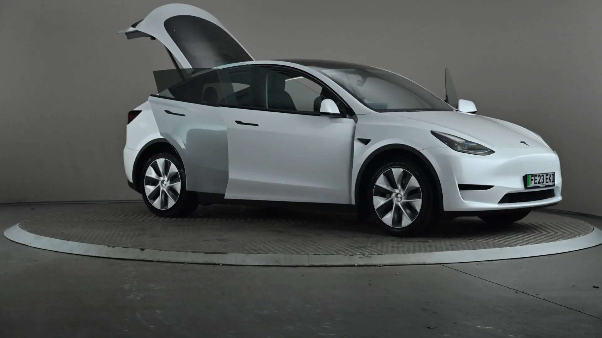 2023 TESLA MODEL Y 2023 TESLA MODEL Y