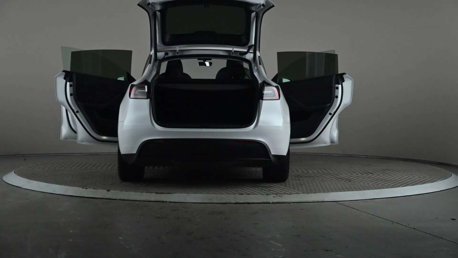2023 TESLA MODEL Y 2023 TESLA MODEL Y