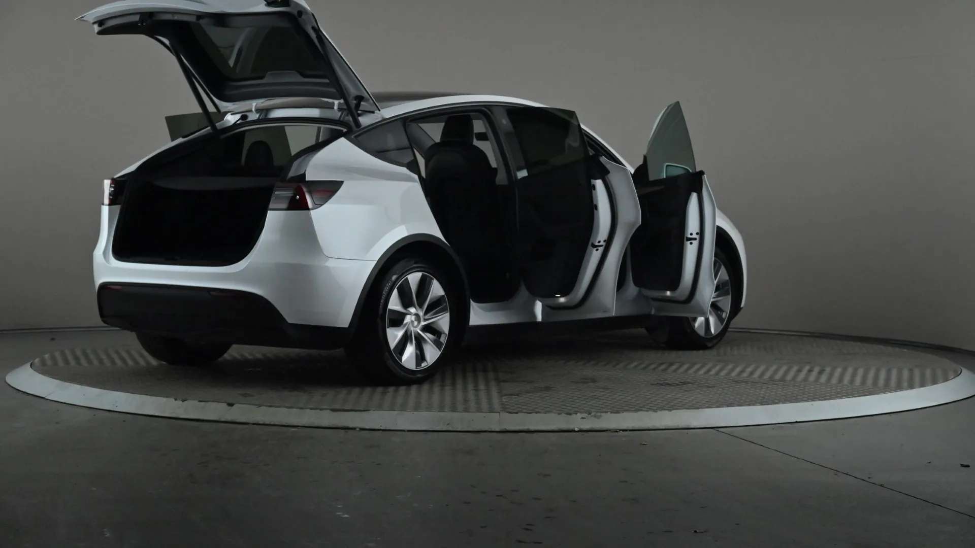 2023 TESLA MODEL Y 2023 TESLA MODEL Y