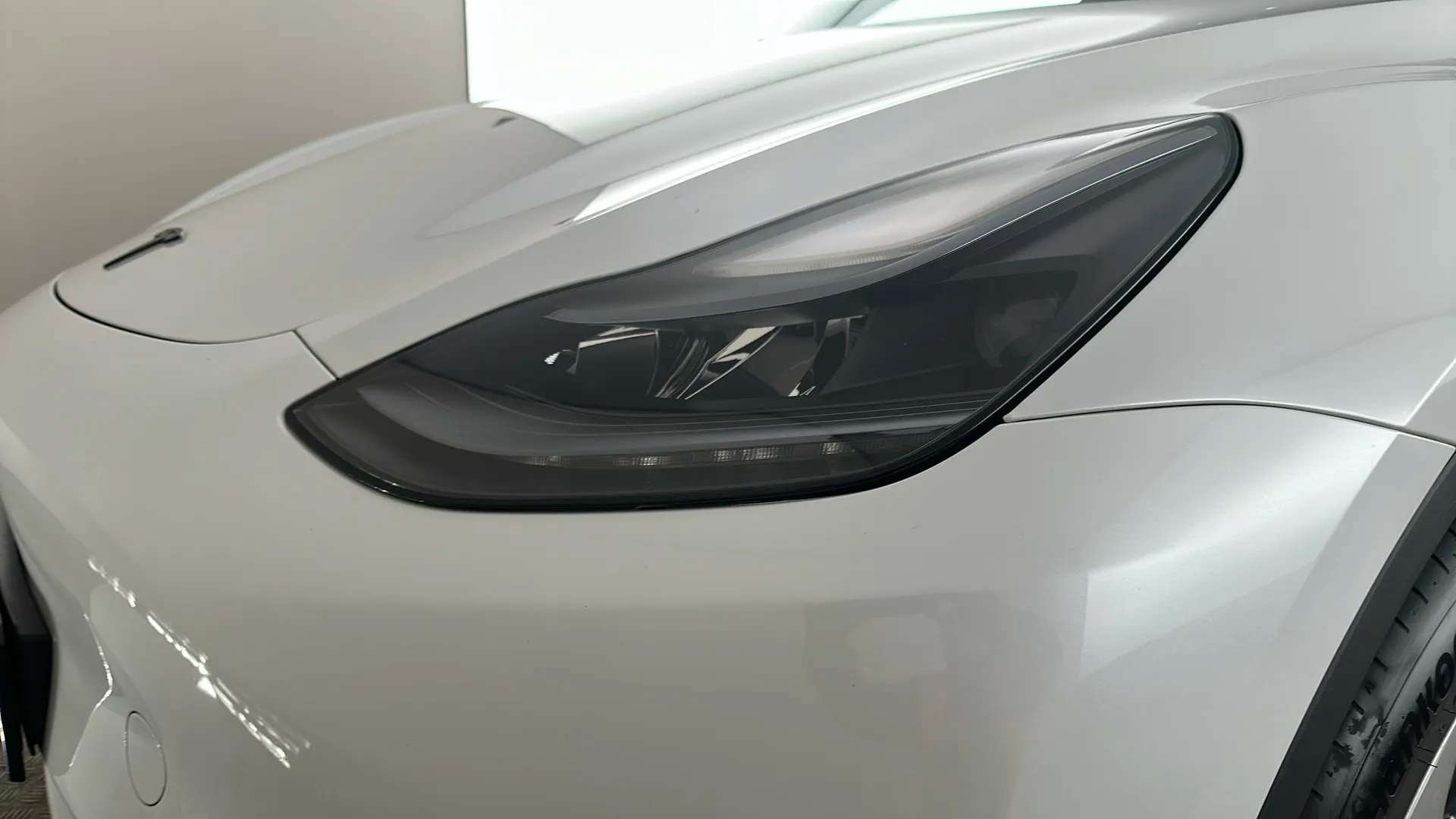 2023 TESLA MODEL Y 2023 TESLA MODEL Y