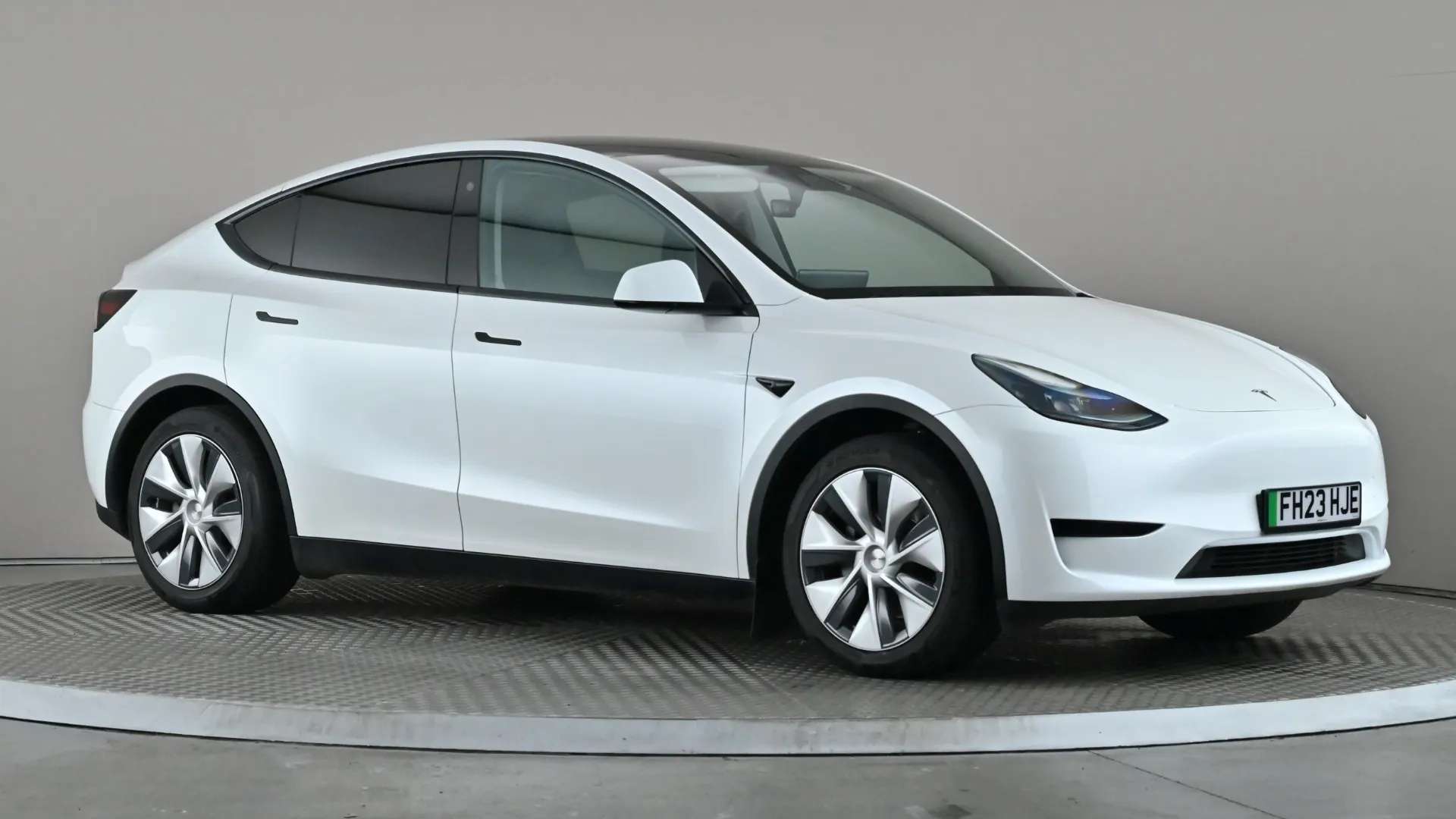 A 2023 TESLA MODEL Y RWD Auto A 2023 TESLA MODEL Y RWD Auto