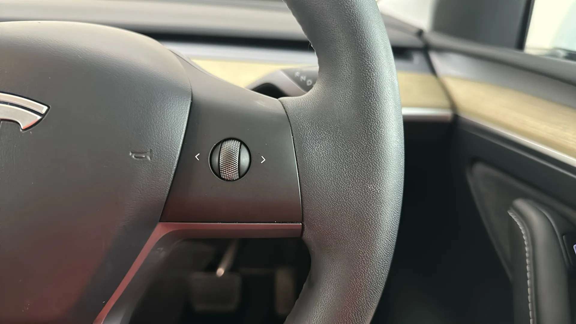 2023 TESLA MODEL Y 2023 TESLA MODEL Y