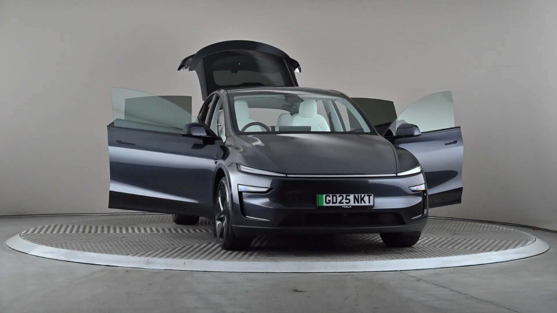 2025 TESLA MODEL Y 2025 TESLA MODEL Y