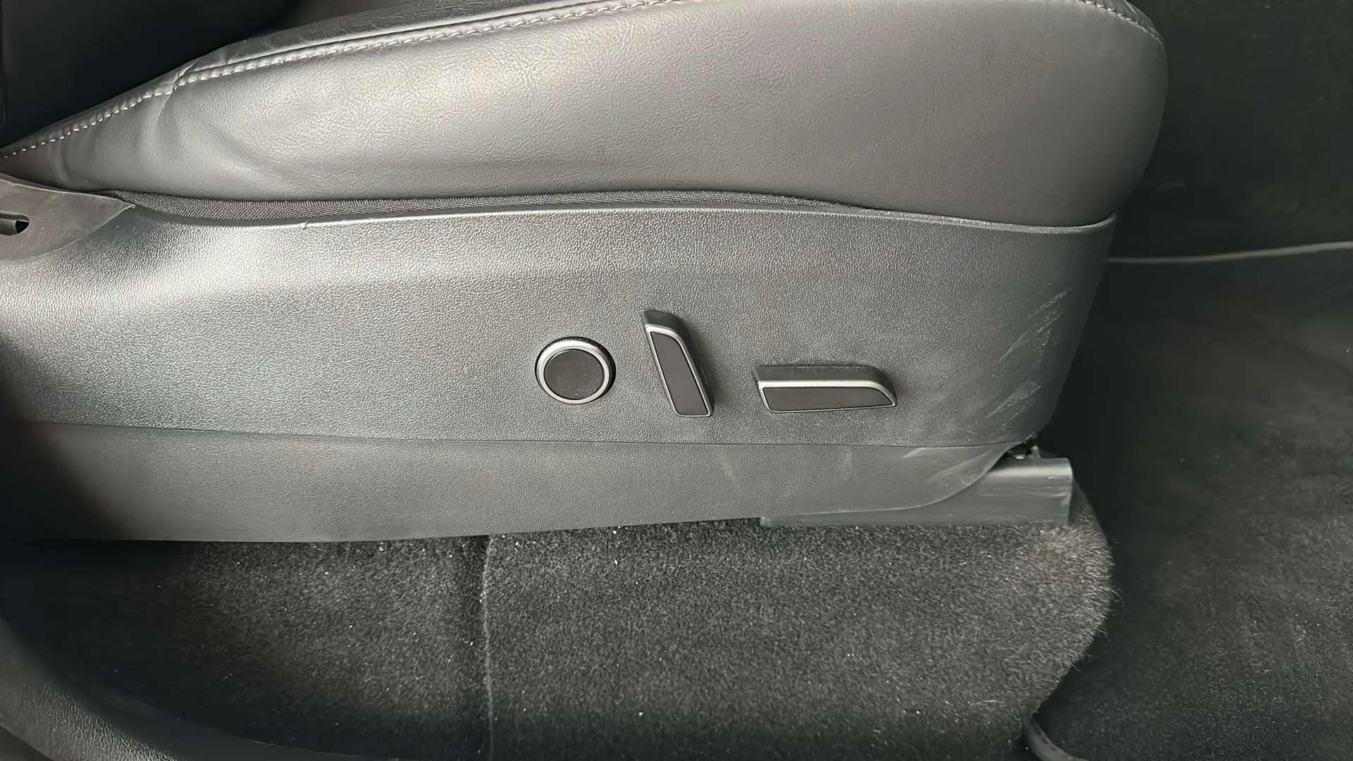 2023 TESLA MODEL Y 2023 TESLA MODEL Y